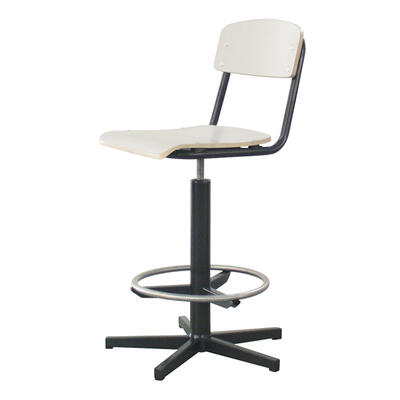 Cadeira regulável com repousa pés Q3