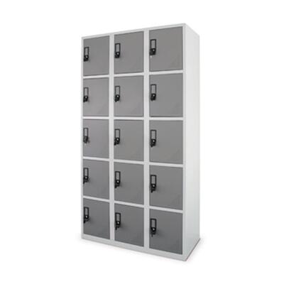 Armário metálico com 15 cacifos