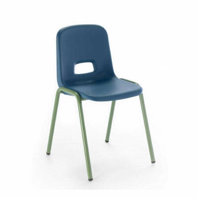 Cadeira de polipropileno estrutura preta 