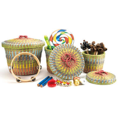 Cestos coloridos para organização